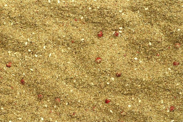 Fűszerek egy wok serpenyőben - 100 g